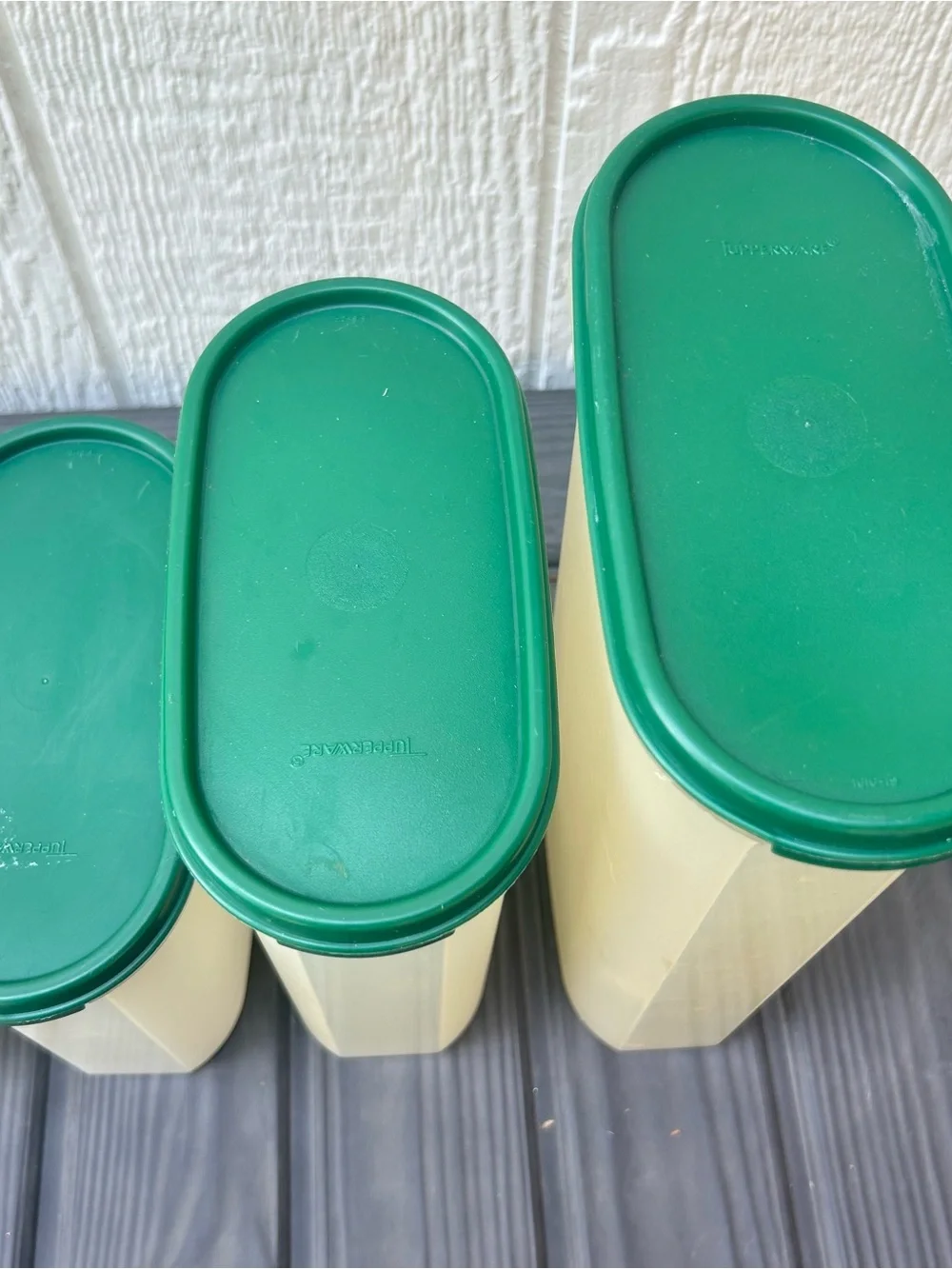 Tupperware set five